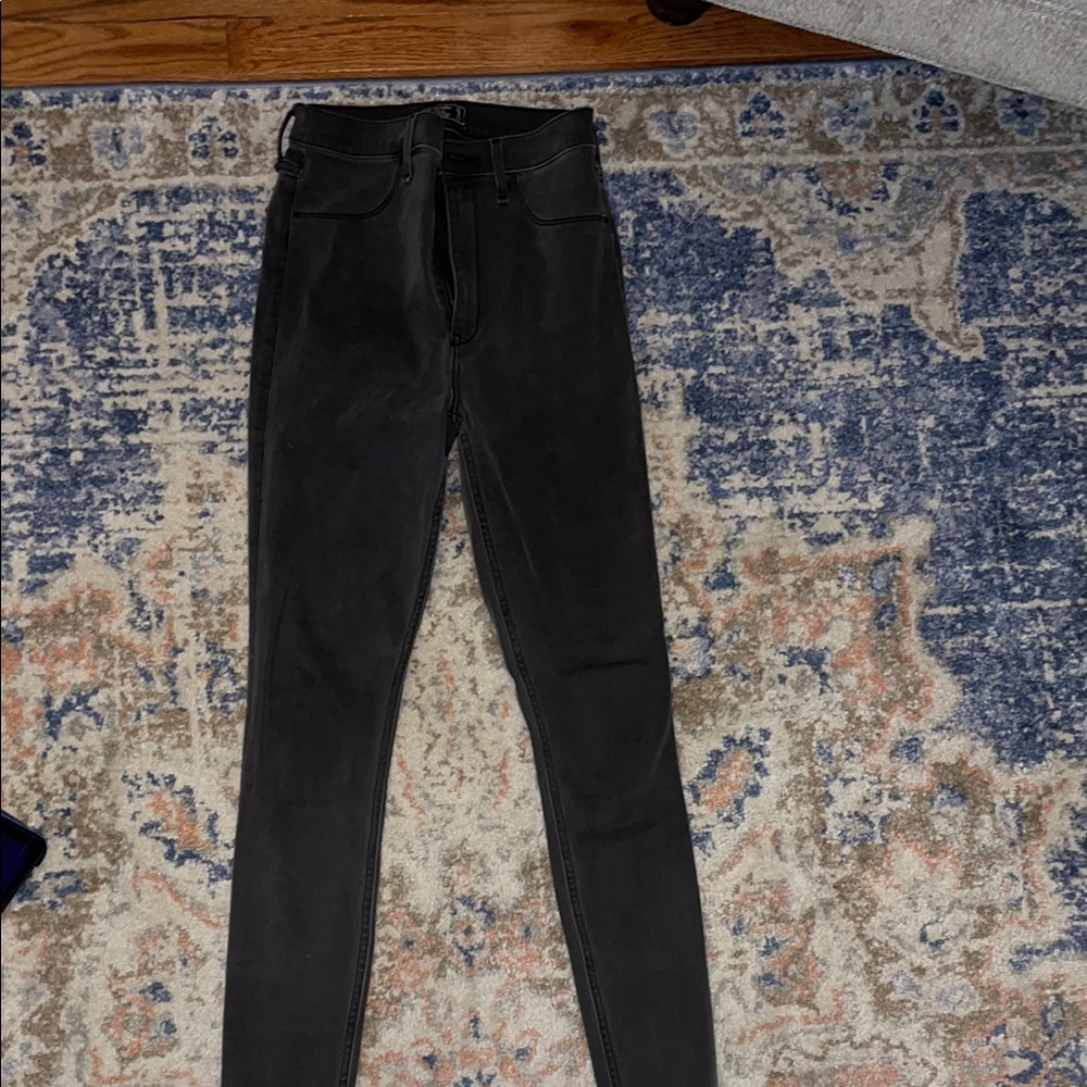 Women's Black Skinny Jeans
